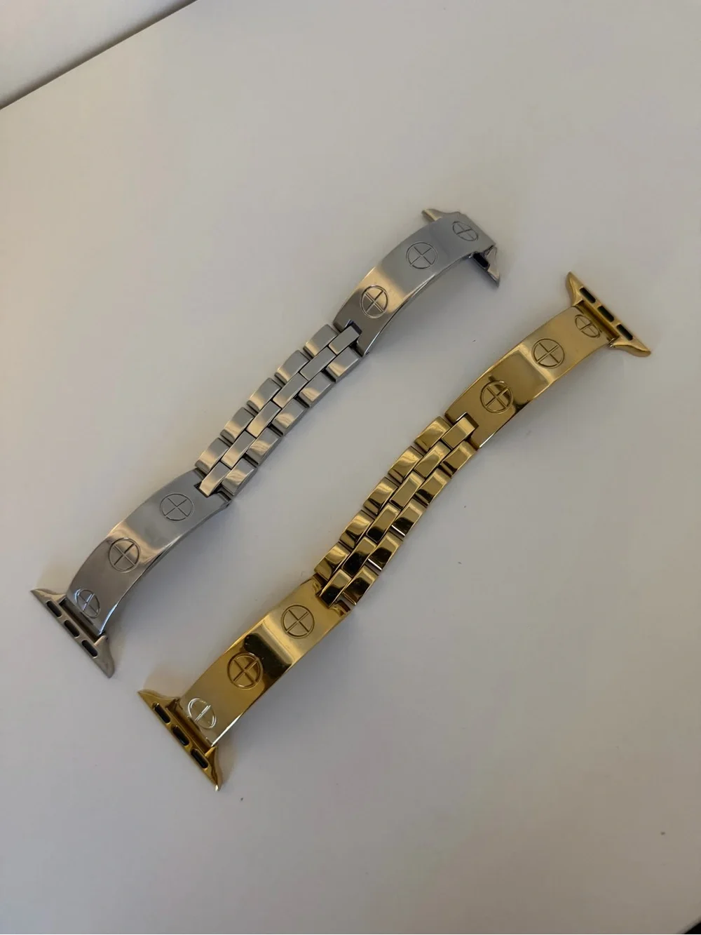 Silver & Gold Apple Watch Bands Set – Brand New